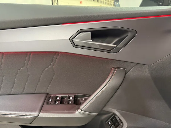 Cupra Formentor (2024) — foto 10 van 30
