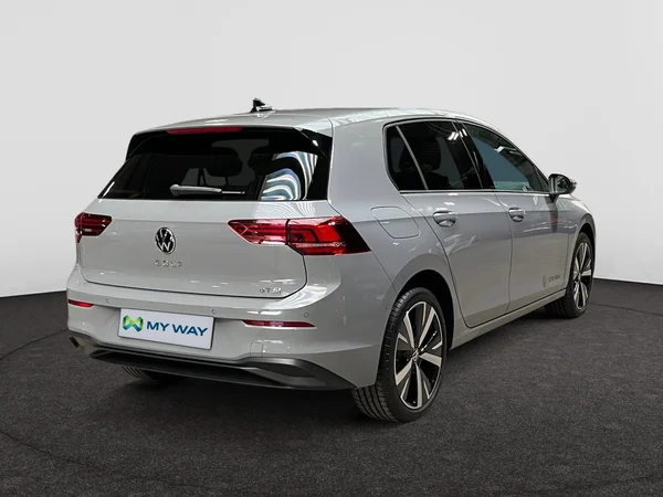 VOLKSWAGEN Golf VIII (2025) — foto 5 van 7