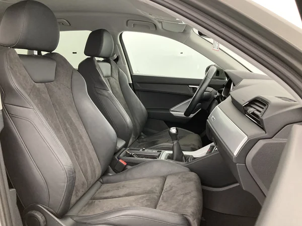 AUDI Q3 (2021) — foto 25 van 36