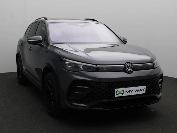 VOLKSWAGEN Tiguan eHybrid (PHEV) (2025) — foto 12 van 20