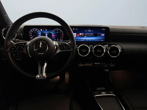 MERCEDES-BENZ CLA SW Dsl (X118) (2023) — foto 4 van 28