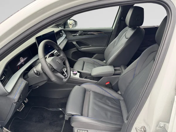 VOLKSWAGEN Tayron (2025) — foto 10 van 24