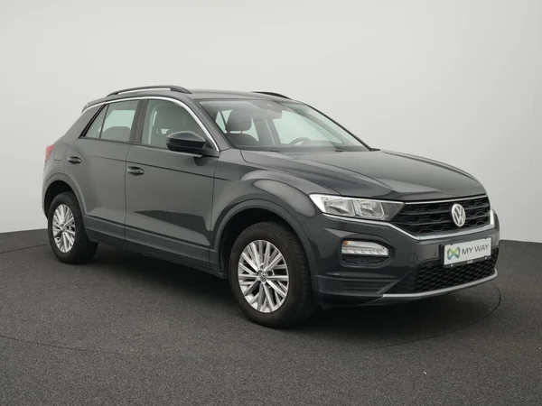 VOLKSWAGEN T-Roc (2019) — foto 12 van 25