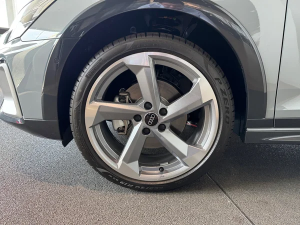 AUDI A3 Alltstreet (2025) — foto 2 van 20