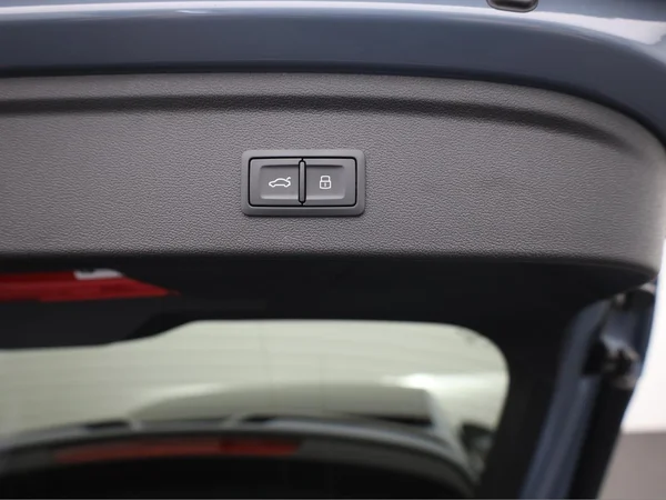AUDI RS3 Sportback (2025) — foto 3 van 26