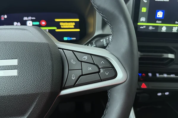 Dacia Bigster Hybrid (2026) — foto 7 van 17