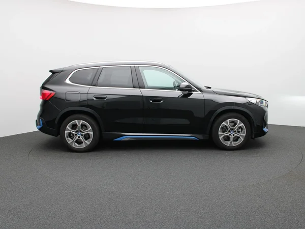 BMW iX1 (2023) — foto 22 van 25