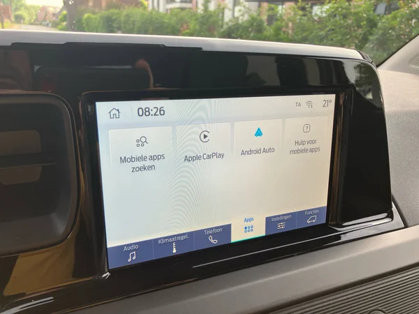 FORD Tourneo Courier (2025) — foto 18 van 25