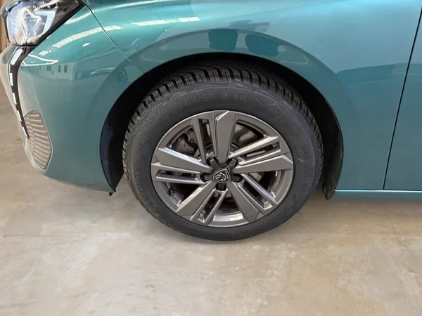 Peugeot 308 (2023) — foto 12 van 13