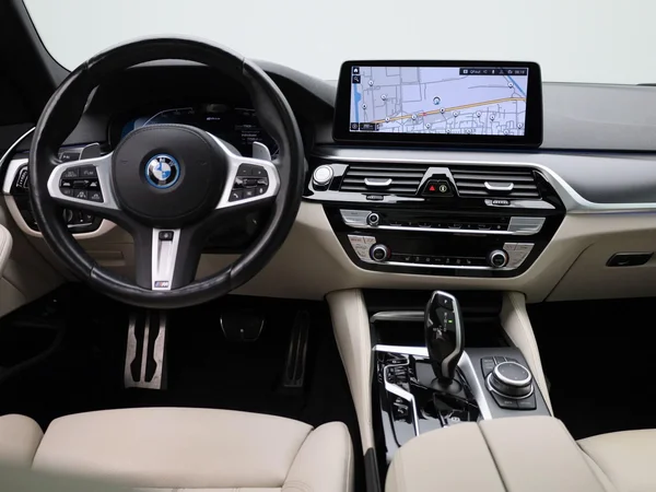 BMW 5 Reeks (2022) — foto 59 van 61