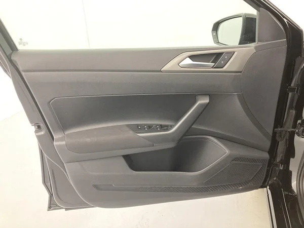 VOLKSWAGEN Polo (2019) — foto 8 van 36