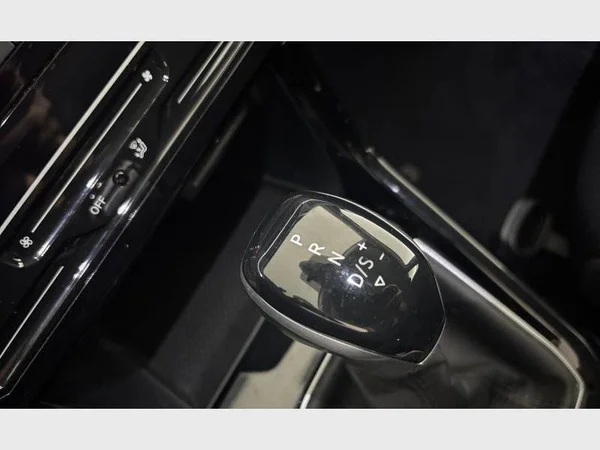 Volkswagen T-Cross (2023) — foto 3 van 26
