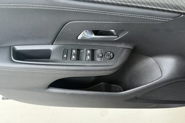 Opel Mokka (2022) — foto 5 van 22