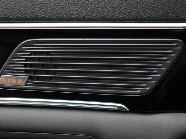 BYD SEAL U (2025) — foto 4 van 33