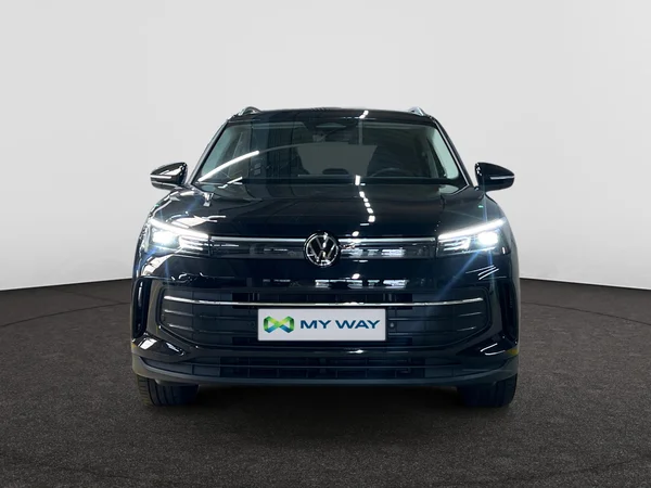VOLKSWAGEN Tiguan (2024) — foto 16 van 16