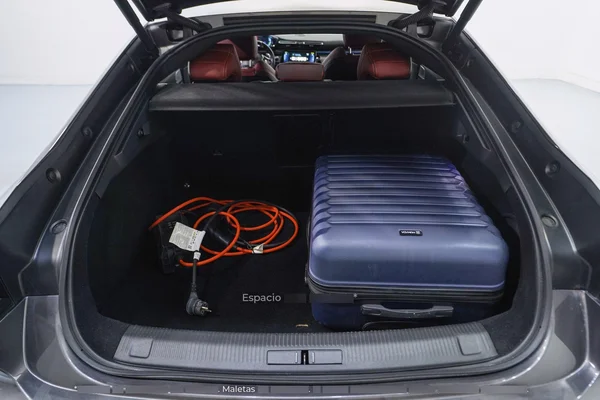Peugeot 508 PHEV (2022) — foto 8 van 64