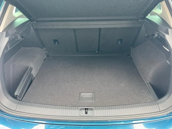VOLKSWAGEN Tiguan (2023) — foto 6 van 18