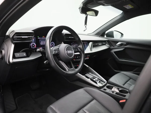 Audi A3 (2022) — foto 27 van 42