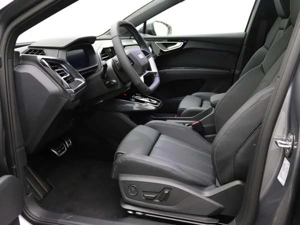 AUDI Q4 e-tron (2026) — foto 17 van 19