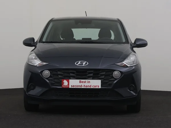 HYUNDAI i10 (2022) — foto 22 van 24