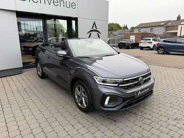 Volkswagen T-Roc (2023) — foto 9 van 26
