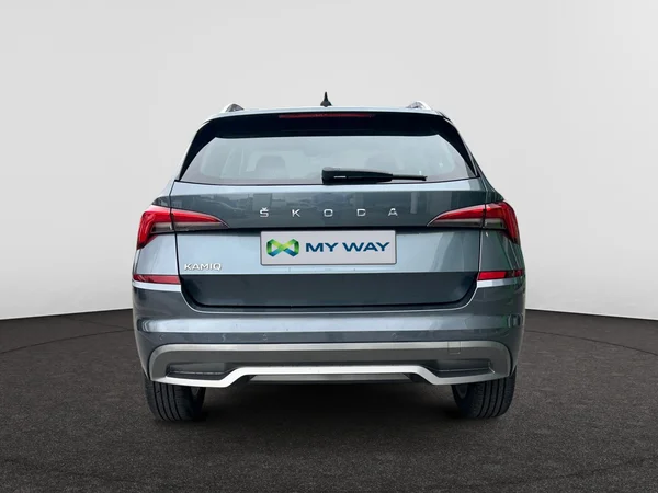 SKODA Kamiq (2021) — foto 9 van 24