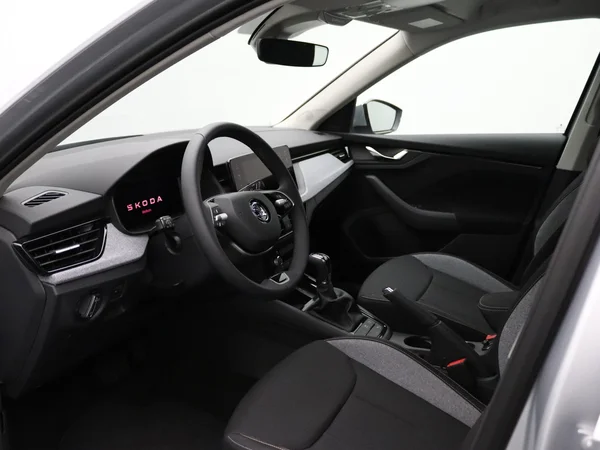 SKODA Kamiq (2025) — foto 4 van 17