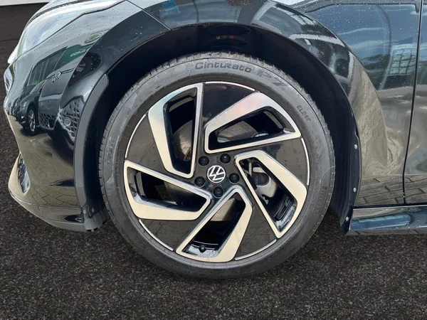 VOLKSWAGEN ID.7 Tourer (2025) — foto 14 van 22