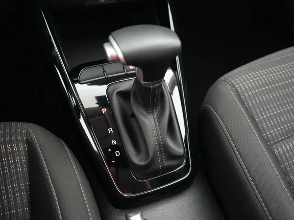 Kia Stonic (2025) — foto 2 van 22