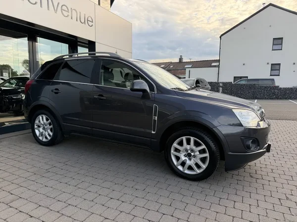 Opel Antara (2013) — foto 15 van 25