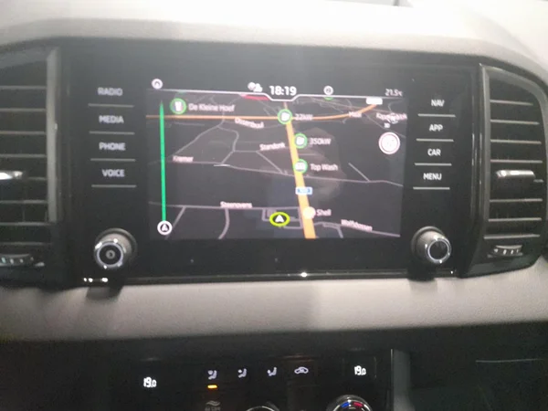 SKODA Karoq (2026) — foto 8 van 23