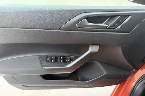 Volkswagen Polo (2020) — foto 6 van 17