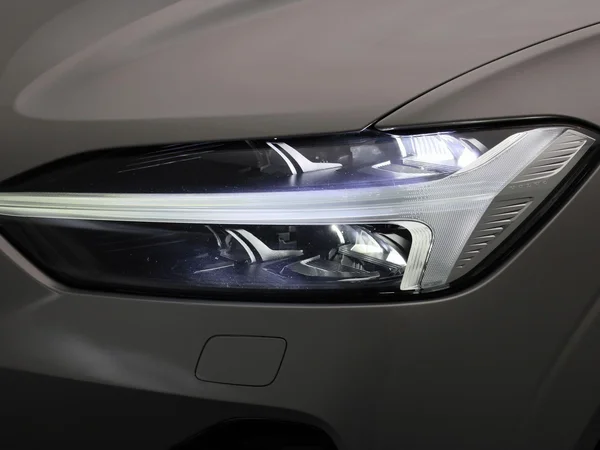 Volvo XC60 (2024) — foto 9 van 48