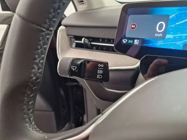 Volvo EX90 (2025) — foto 7 van 17