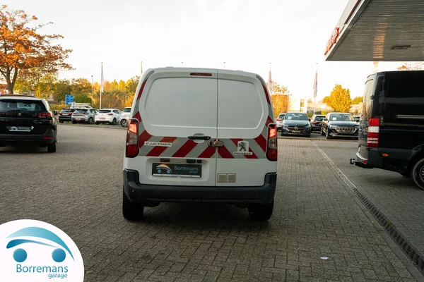 Peugeot Partner (2021) — foto 20 van 22
