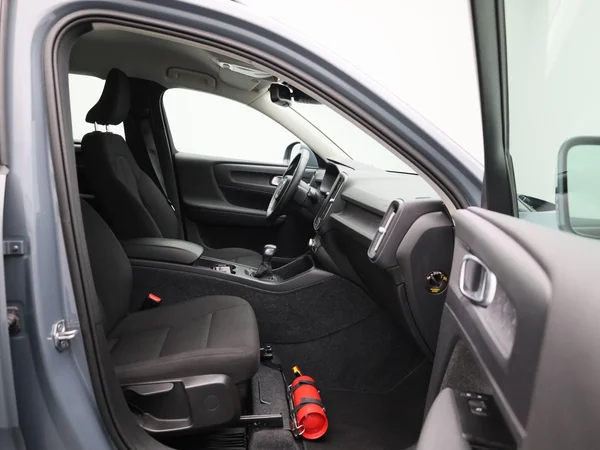 Volvo XC40 (2021) — foto 27 van 41