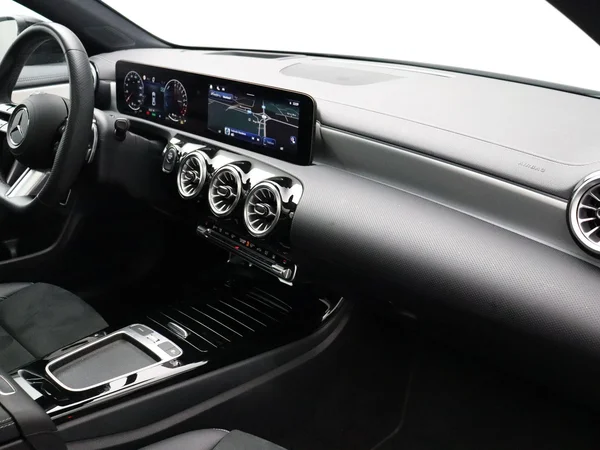 Mercedes-Benz CLA (2026) — foto 22 van 32