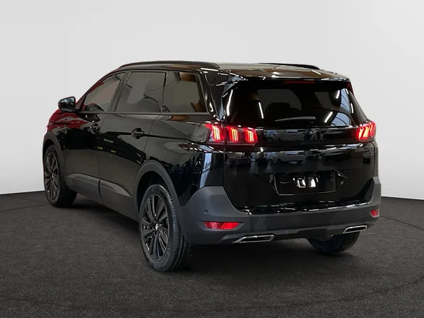PEUGEOT 5008 (2024) — foto 17 van 23