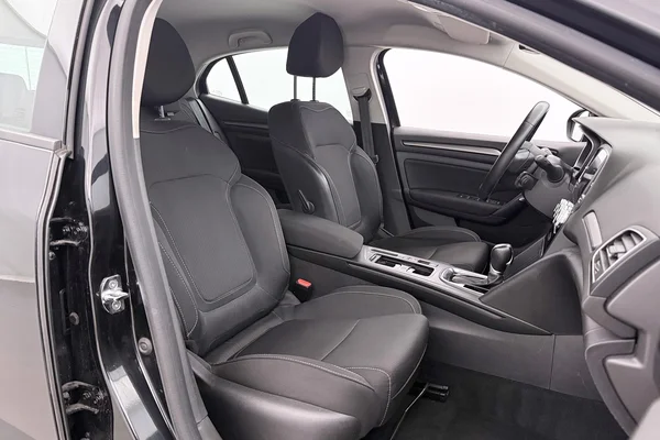 Renault Megane Berline Phase II E-TECH (PHEV) (2022) — foto 7 van 32