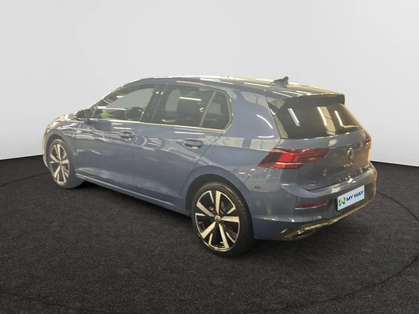 VOLKSWAGEN Golf VIII (2024) — foto 18 van 24