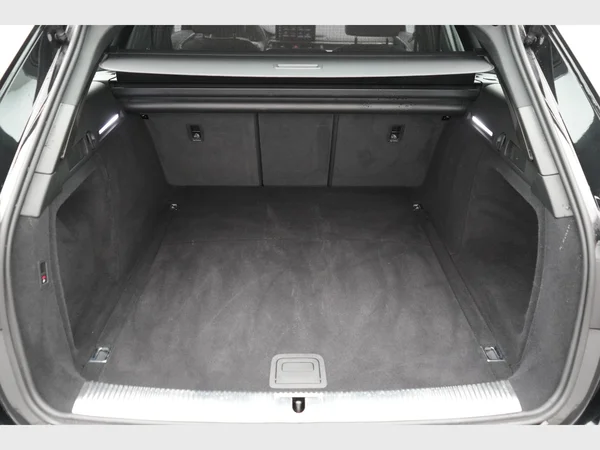 AUDI A4 Avant (2022) — foto 26 van 32