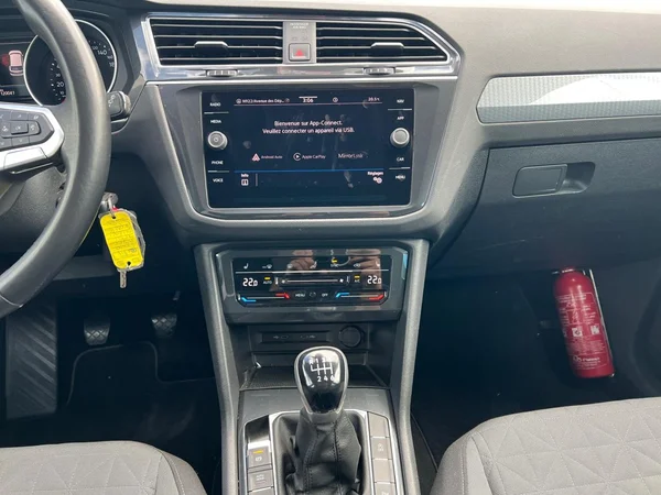 VOLKSWAGEN Tiguan (2021) — foto 18 van 18