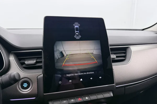 Renault Arkana E-TECH (HEV) (2022) — foto 8 van 37