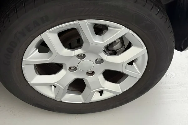 Jeep Avenger (2024) — foto 16 van 26