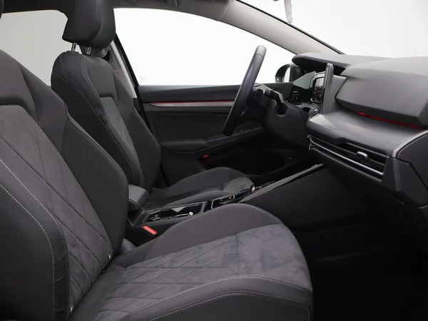 VOLKSWAGEN Golf VIII eHybrid (PHEV) (2024) — foto 10 van 27
