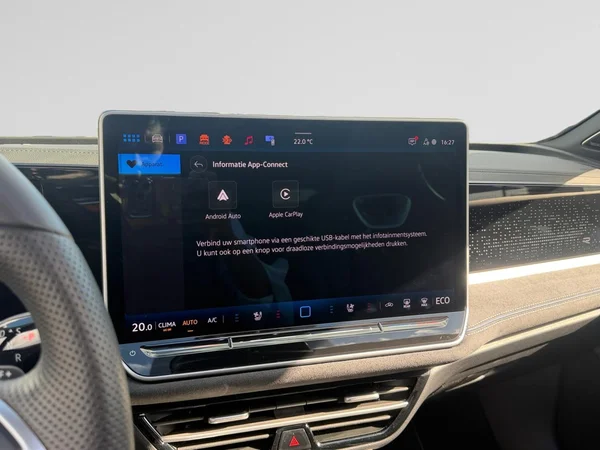 VOLKSWAGEN Passat Variant eHybrid (PHEV) (2025) — foto 11 van 25
