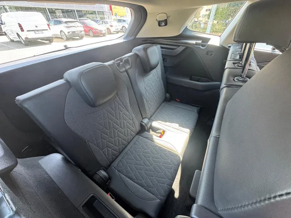 VOLKSWAGEN Tayron (2025) — foto 10 van 21