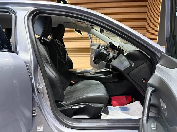 Peugeot 308 (2023) — foto 11 van 26