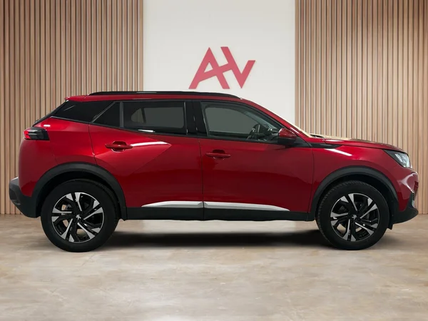 Peugeot 2008 (2020) — foto 24 van 29