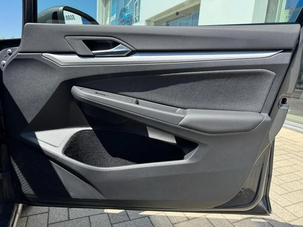 VOLKSWAGEN Golf VIII (2026) — foto 24 van 24